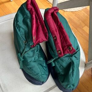 Phoenix Down Corp Down Booties size M